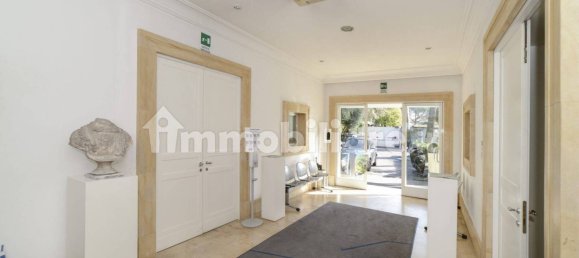 5 rooms Office in Rome, Italy No. 336791 14