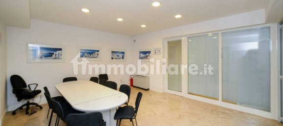 5 rooms Office in Rome, Italy No. 336791 24