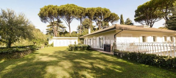 5 rooms Office in Rome, Italy No. 336791 2