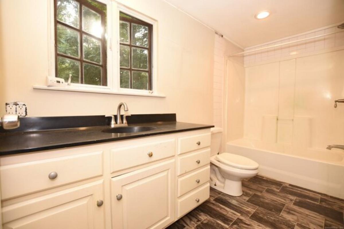 3 bedrooms House in Barkhamsted, USA No. 399687