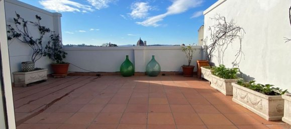 2 bedrooms Penthouse in Florence, Italy No. 355912 2