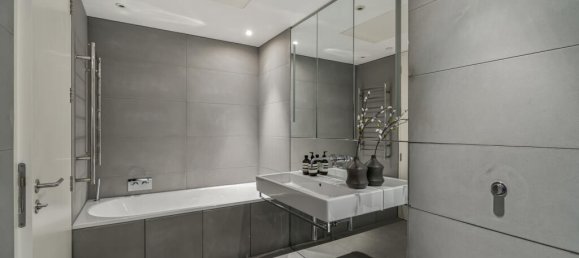 3 bedrooms Apartment in London, United Kingdom No. 13291 8