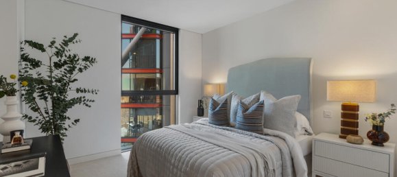 3 bedrooms Apartment in London, United Kingdom No. 13291 10