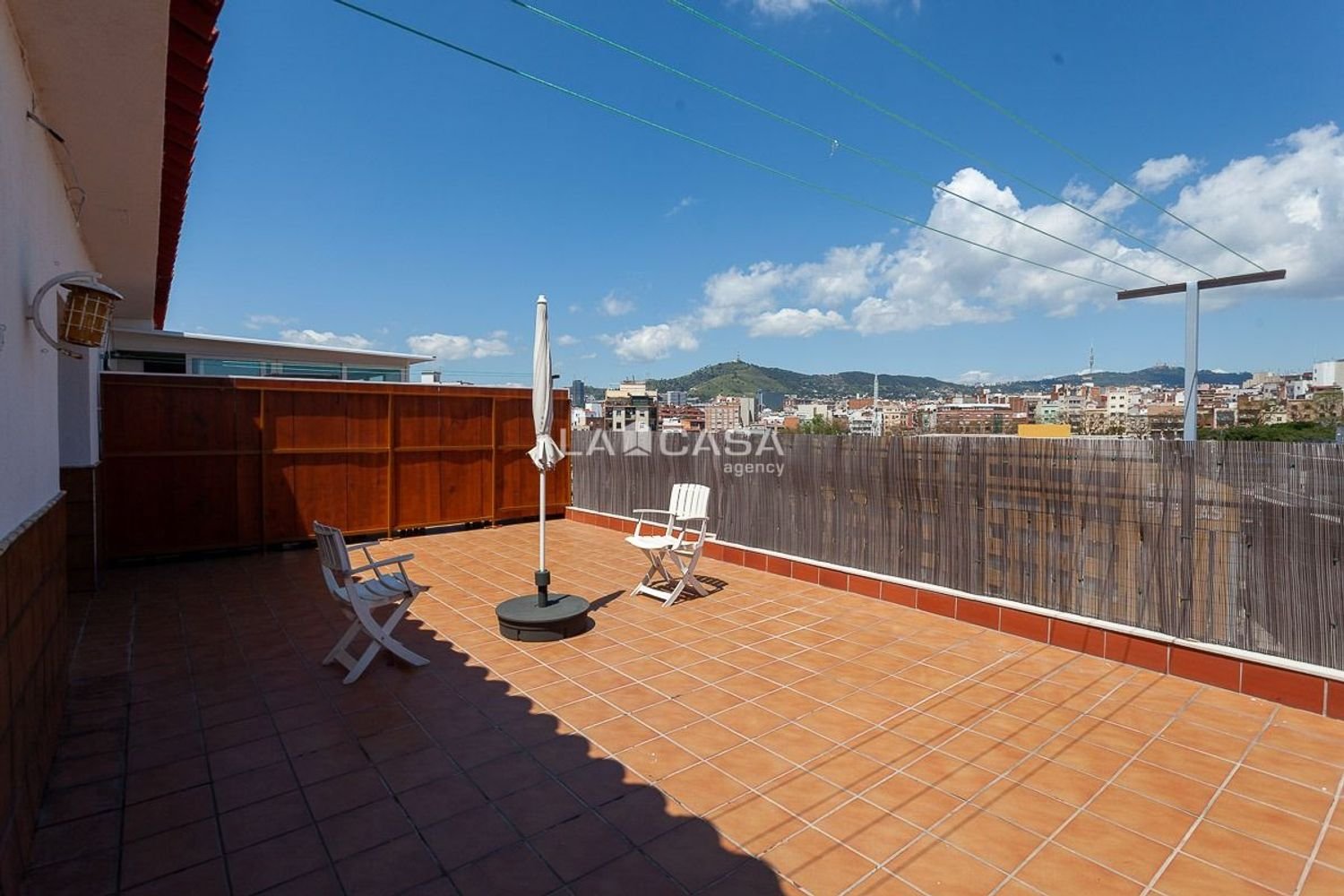 2 chambres Penthouse à L'Hospitalet de Llobregat, Spain No. 137130