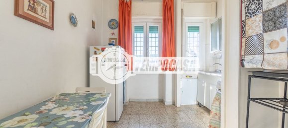 1 bedroom Apartment in Rome, Italy No. 335801 10