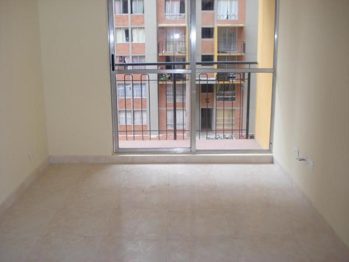 3 bedrooms House in Bogota, Colombia No. 10006