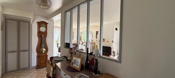 4 Schlafzimmer Haus in Egly, France, Nr. 317948 2