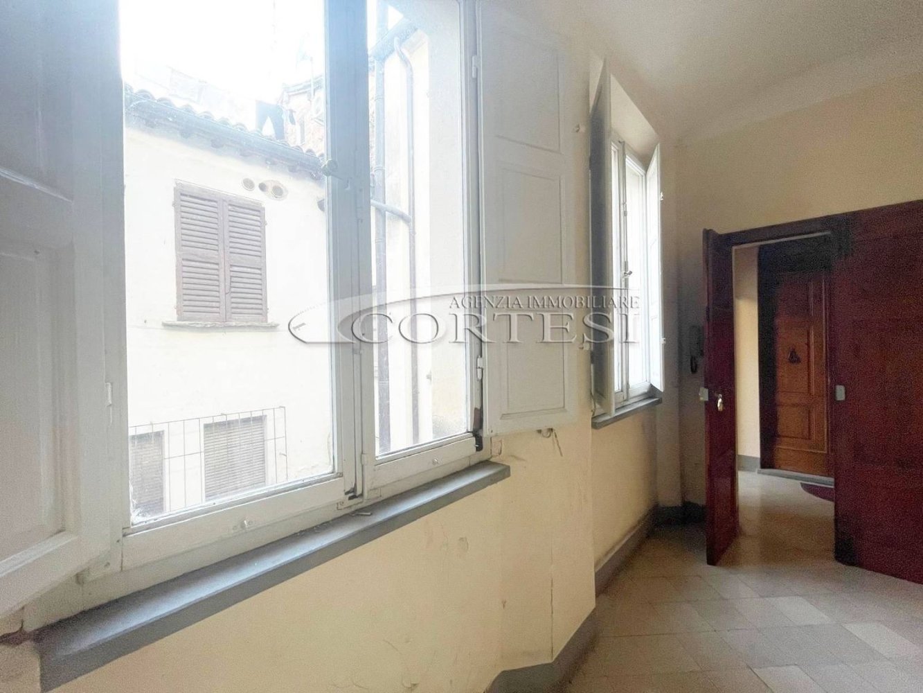 6 rooms Apartment in Città di Castello, Italy No. 120965