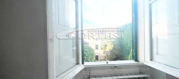 6 rooms Apartment in Città di Castello, Italy No. 120965 2