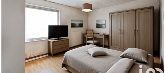 4 chambres Maison de ville à Dordives, France No. 58733 5