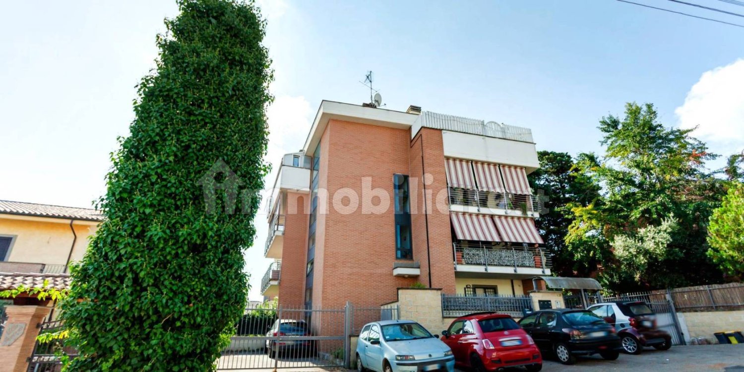 2 bedrooms Apartment in Marino, Italy No. 311241