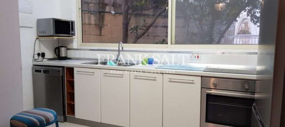 Villa de 5 dormitorios en Mosta, Malta No. 3228 5