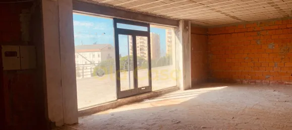 190m² Commercial property in Vila Nova de Gaia, Portugal No. 42460 11