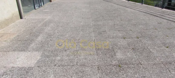 190m² Commercial property in Vila Nova de Gaia, Portugal No. 42460 6