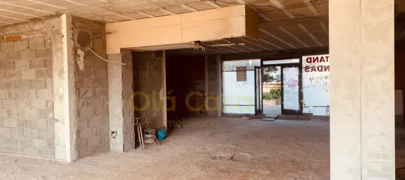 190m² Commercial property in Vila Nova de Gaia, Portugal No. 42460 7