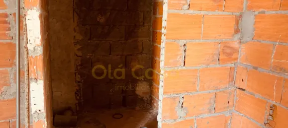 190m² Commercial property in Vila Nova de Gaia, Portugal No. 42460 13