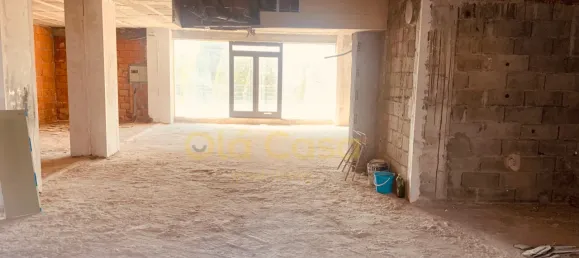 190m² Commercial property in Vila Nova de Gaia, Portugal No. 42460 17