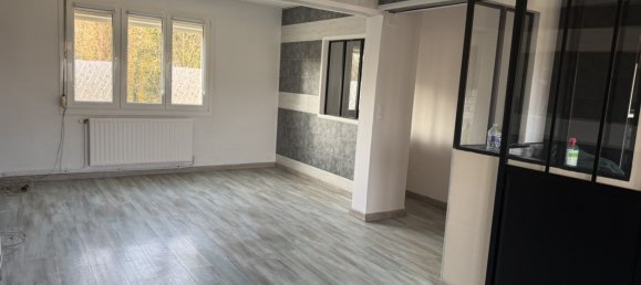 Villa de 3 dormitorios en Cuincy, France No. 216882 9