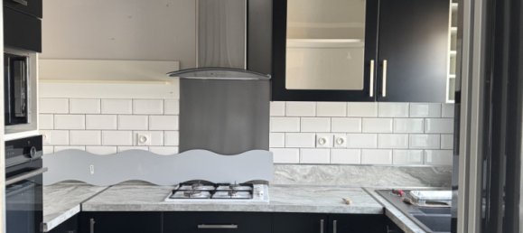 Villa de 3 dormitorios en Cuincy, France No. 216882 17