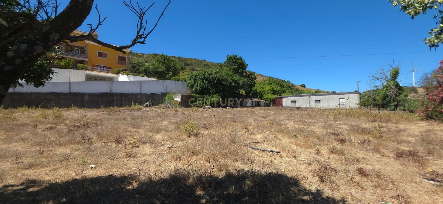 346m² Land in Arranho, Portugal No. 280399