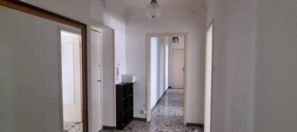 2 Schlafzimmer Wohnung in Trieste, Italy, Nr. 304637 8