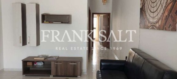 2 bedrooms Penthouse in Zebbug, Malta No. 6265 3