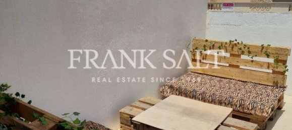 2 bedrooms Penthouse in Zebbug, Malta No. 6265 2