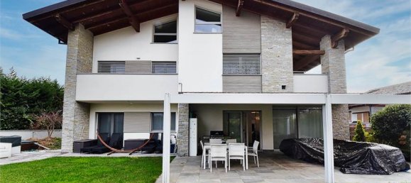 3 bedrooms Apartment in Capiago Intimiano, Italy No. 324553 3