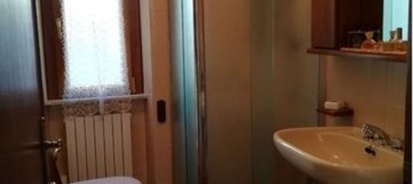 3 rooms House in Castelnuovo di Garfagnana, Italy No. 255746 5