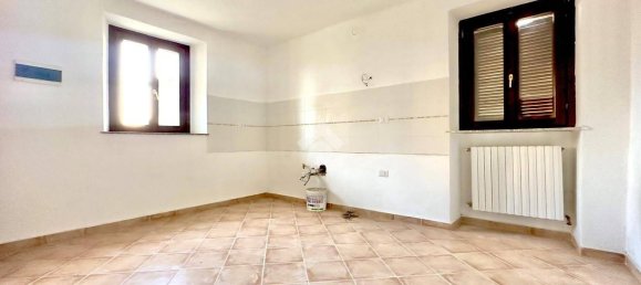 2 Schlafzimmer Haus in Tortona, Italy, Nr. 33952 15