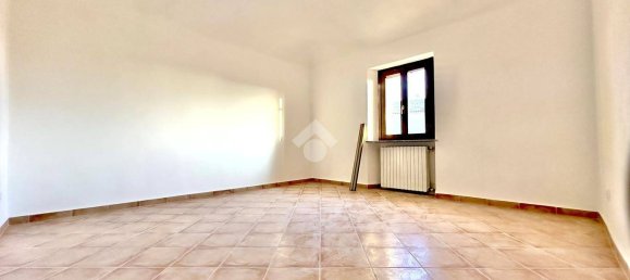 2 Schlafzimmer Haus in Tortona, Italy, Nr. 33952 21