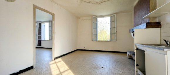 2 bedrooms House in Saillans, France No. 100316 8