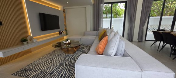 5 chambres house à vendre à Pattaya, Chonburi, Eastern Thailand, Thailand № 60088 8