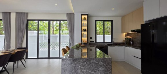 5 chambres house à vendre à Pattaya, Chonburi, Eastern Thailand, Thailand № 60088 20