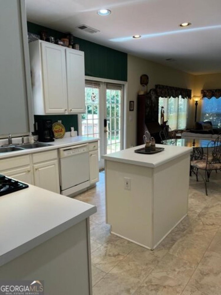 4 bedrooms House in Duluth, USA No. 383147