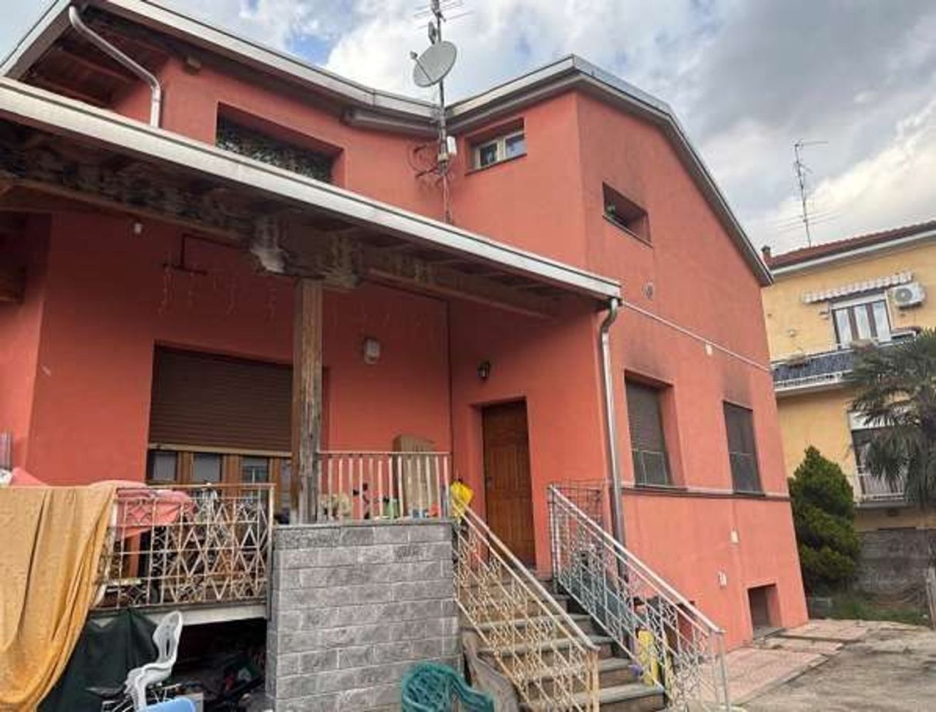 7-Zimmer Wohnung in Saronno, Italy, Nr. 299479