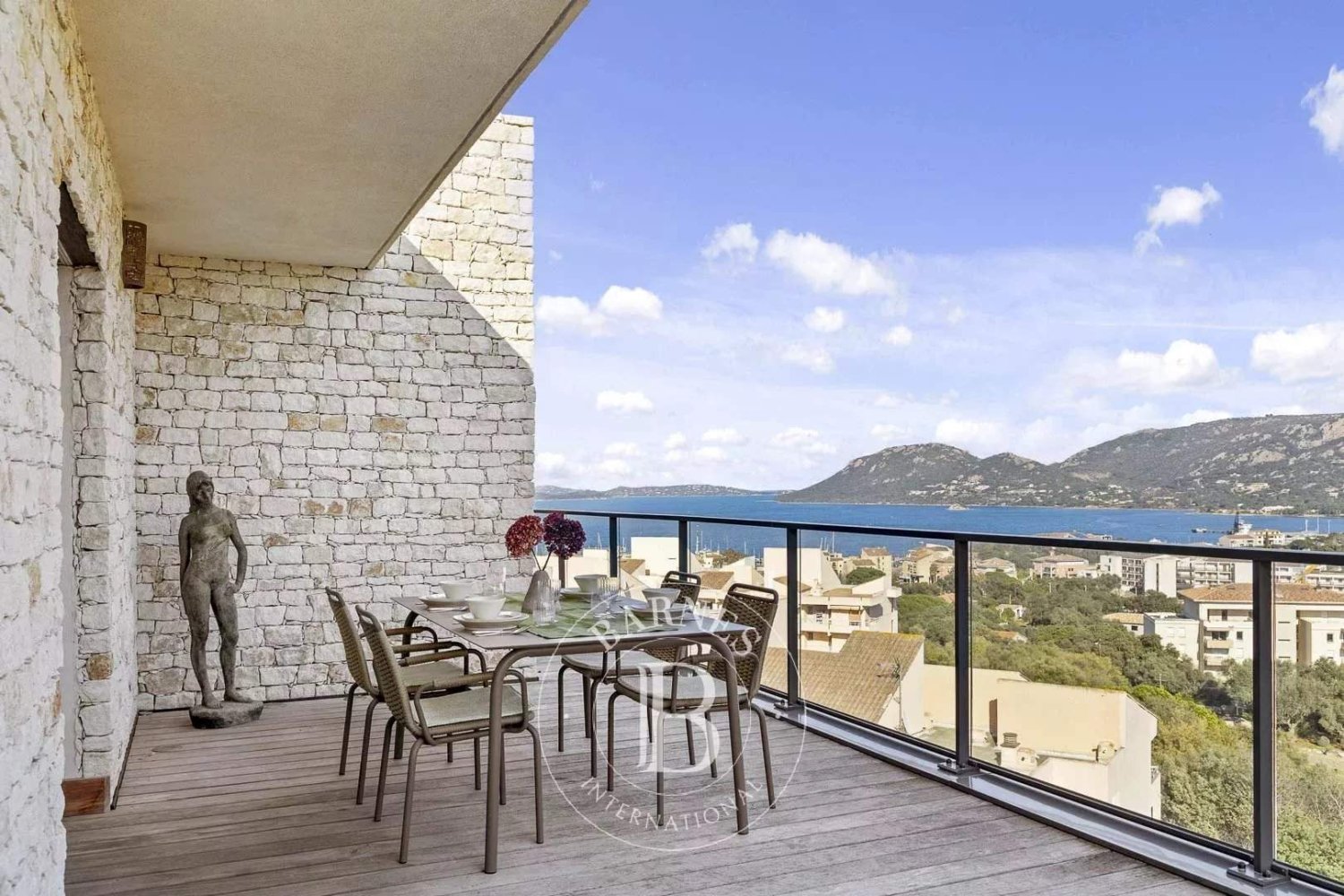 Penthouse T4 em Porto-Vecchio, France N.º 99750