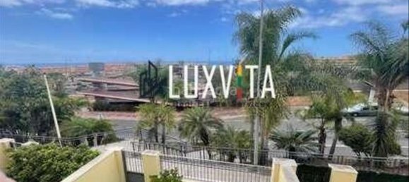 Adosado de 4 dormitorios en Adeje, Spain No. 43850 2