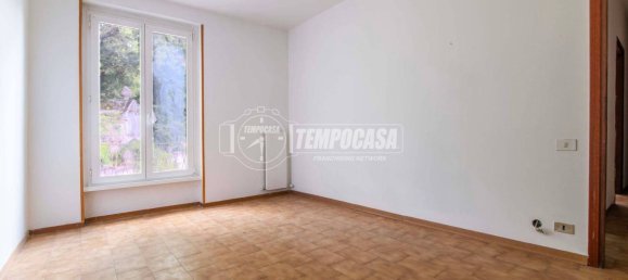 2 chambres Appartement à Appiano Gentile, Italy No. 266838 3