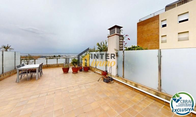 3 غرف نوم منزل ذو طابقين في Roses, Spain رقم 252844