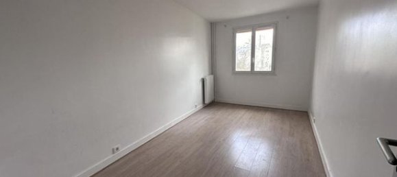 3 bedrooms Apartment in Paris, France No. 313074 8