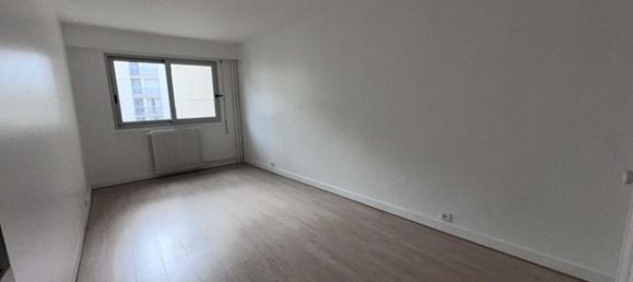 3 bedrooms Apartment in Paris, France No. 313074 5