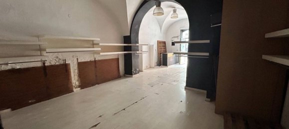 85m² Commercial property in Paternò, Italy No. 258973 9