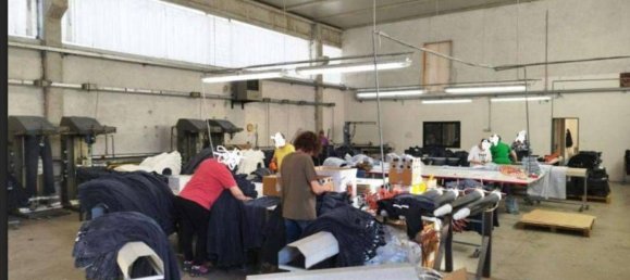 Lagerhaus in Sant'Angelo in Vado, Italy 923m², Nr. 380420 11