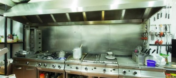 Imóvel comercial em Estepona, Spain 147 m² N.º 82252 4