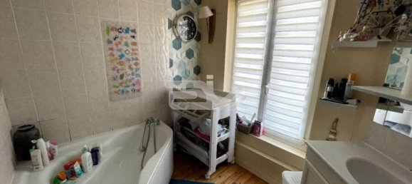 4 chambres Maison à Fismes, France No. 256240 5