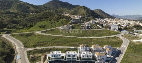 3 bedrooms Townhouse in Cartama, Spain No. 86069 13