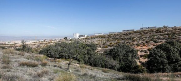 Terreno en La Zubia, Spain 523 m² No. 179394 3