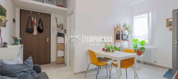 2 rooms Apartment in Bologna, Italy No. 285929 2