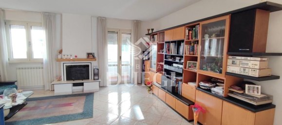 7-salle Maison à Viareggio, Italy No. 149864 2